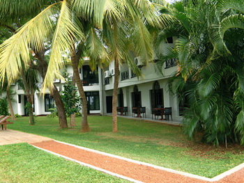 Sri Lanka, Yala, Tissamaharama, Priyankara Hotel